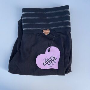 Cute booty Black 5’ biker short with Striped Waistband